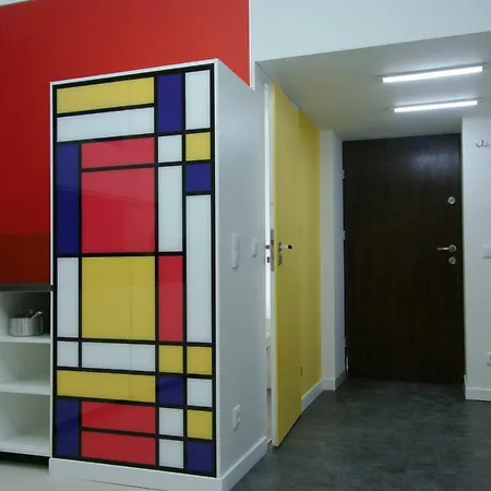 Apartment Modern Art *